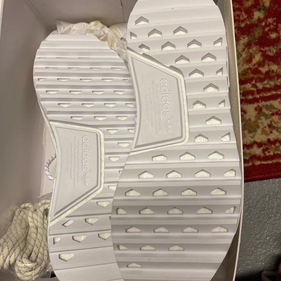 Never used Pharrell Williams - Picture 2 of 6